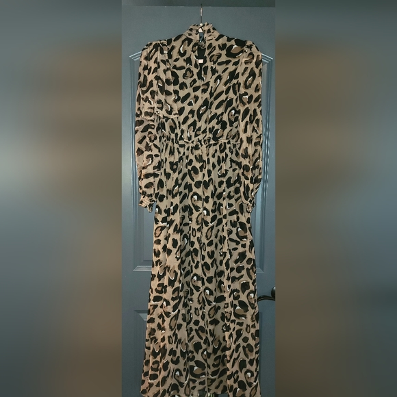 Dress - Picture 2 of 2